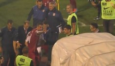 Kolarov protégeant un joueur albanais