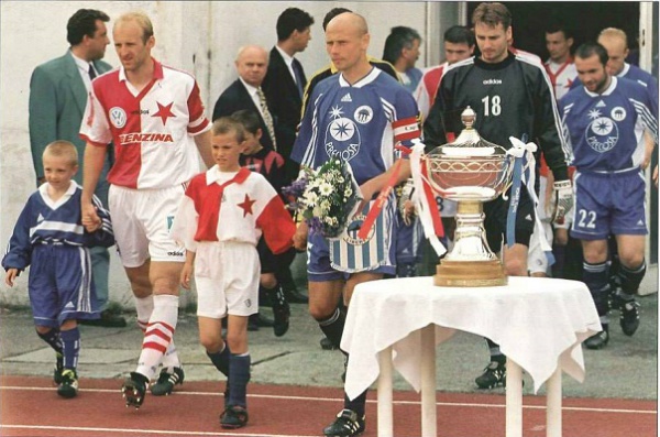 Première finale de Coupe de l'histoire du club face au Slavia Praha.